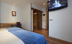 Hotel 40 Nudos